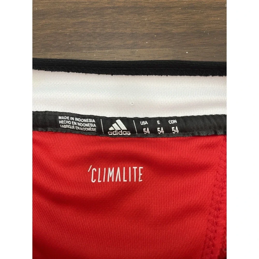 Chicago Blackhawks Jonathan Toews Hockey Jersey Strap Size 54 XL NWT Adidas NHL
